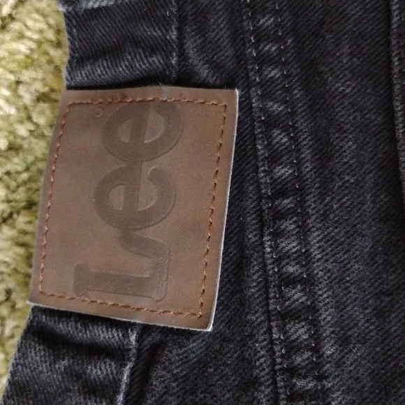 Vintage Lee cutoff shorts - Picture 7 of 7